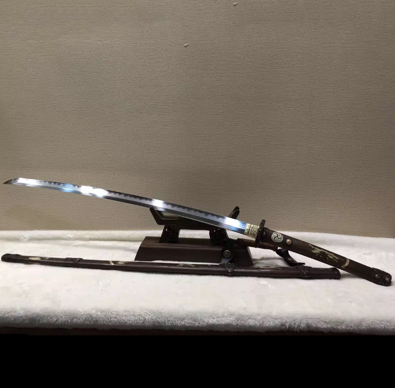铜鞘钛刀