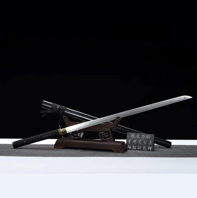 火焰纹中款武士直刀