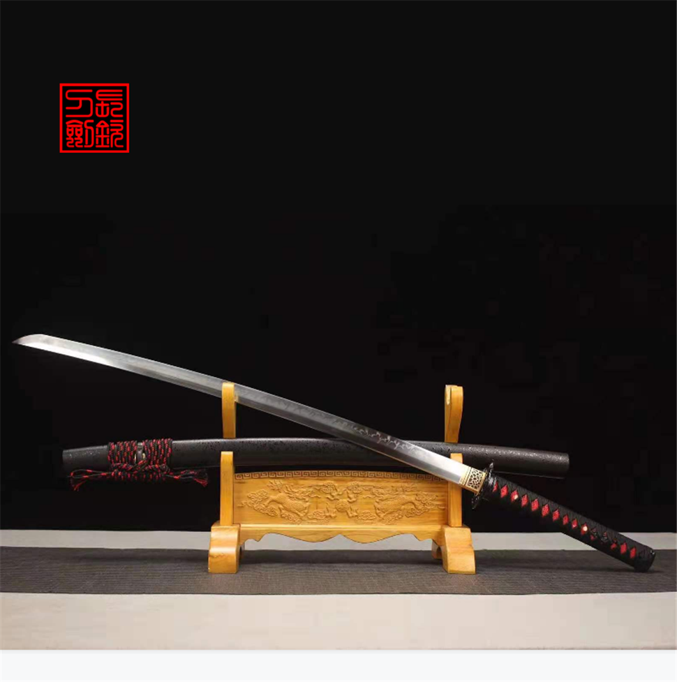 精雕铁装-真鱼皮柄纸-T10烧刃龙爪纹-研磨真横手武士刀