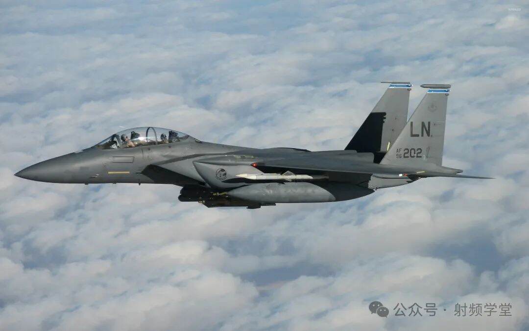 太疯狂了！F15战斗机及武器泄露！！！